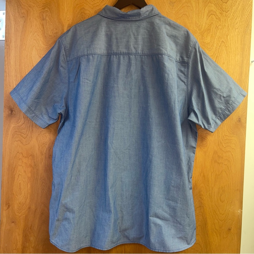 The North Face Men's Loghill Demin Blue Short Sleeve Pocket Button Down Mens XXL - Picture 3 of 8